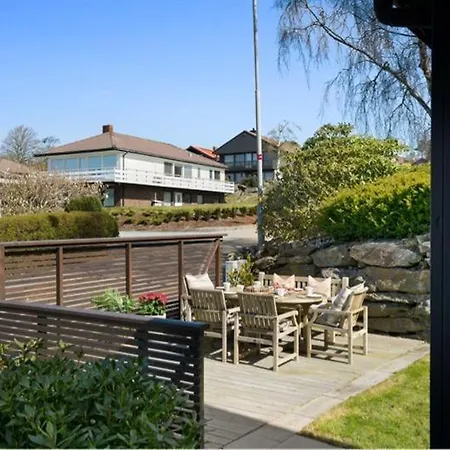 Exclusive House During Ons, Prime Location, Just 6 Minutes By Bus To The Ons Exhibition, With Stunning Views *